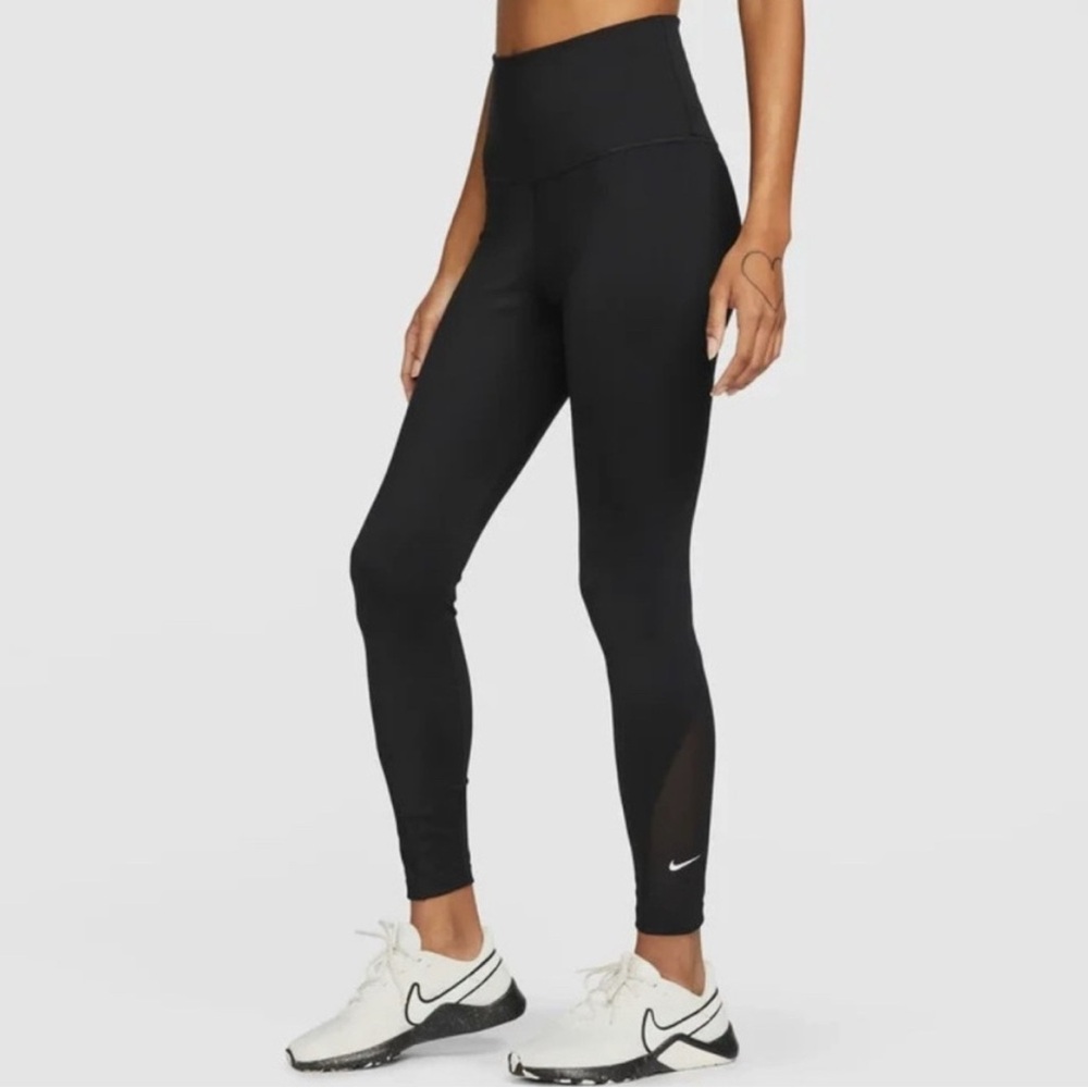 Nike One Dri Fit Leggings TIGHT FIT - M